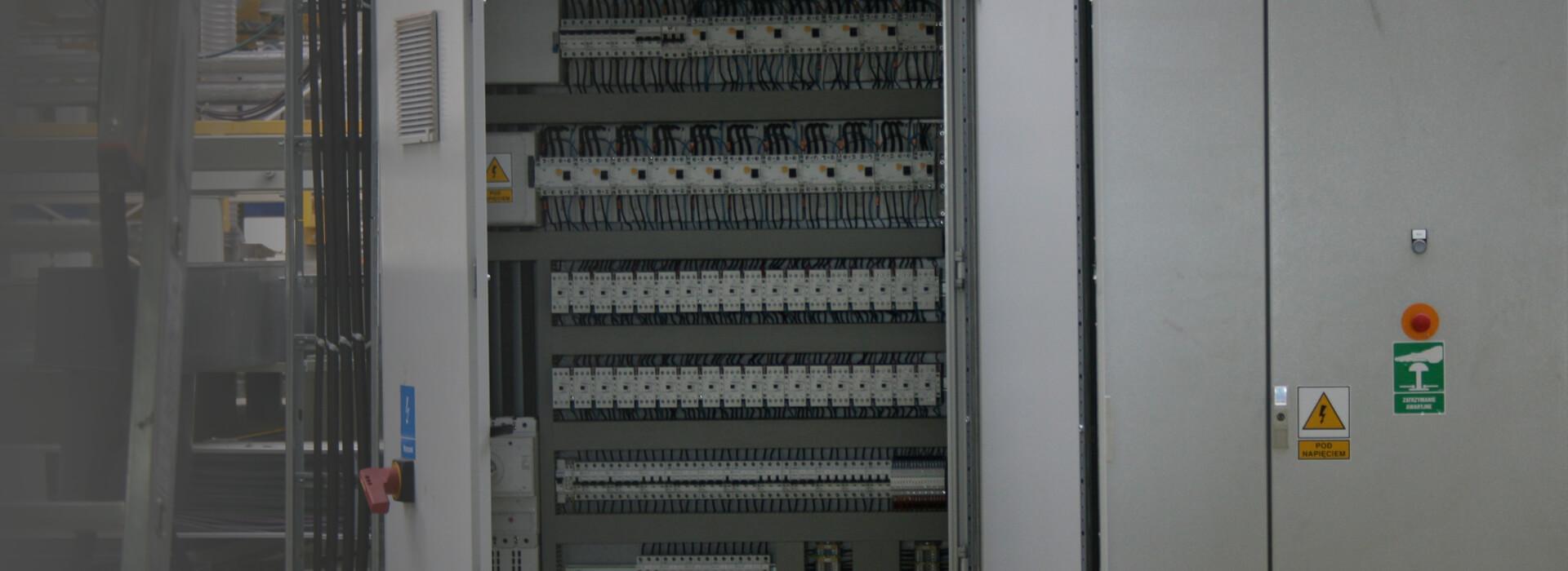 Pomiary elektryczne - slajd 1